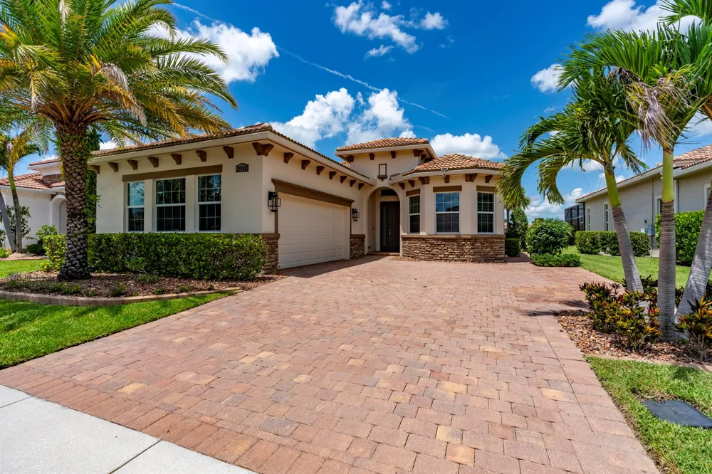 18026 SW Cosenza Way Port St. Lucie, FL 34986
