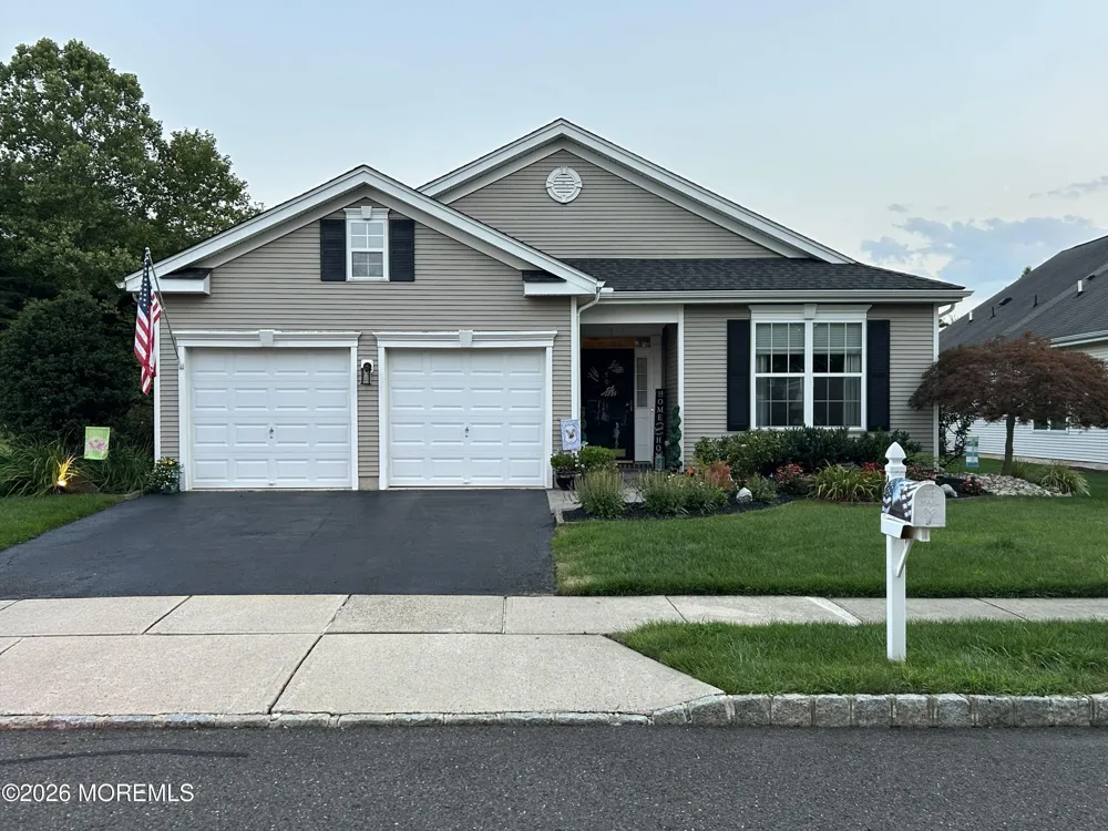 4 Mayflower Court Allentown, NJ 08501