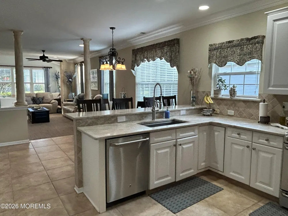 4 Mayflower Court Allentown, NJ 08501