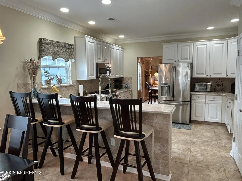 4 Mayflower Court Allentown, NJ 08501
