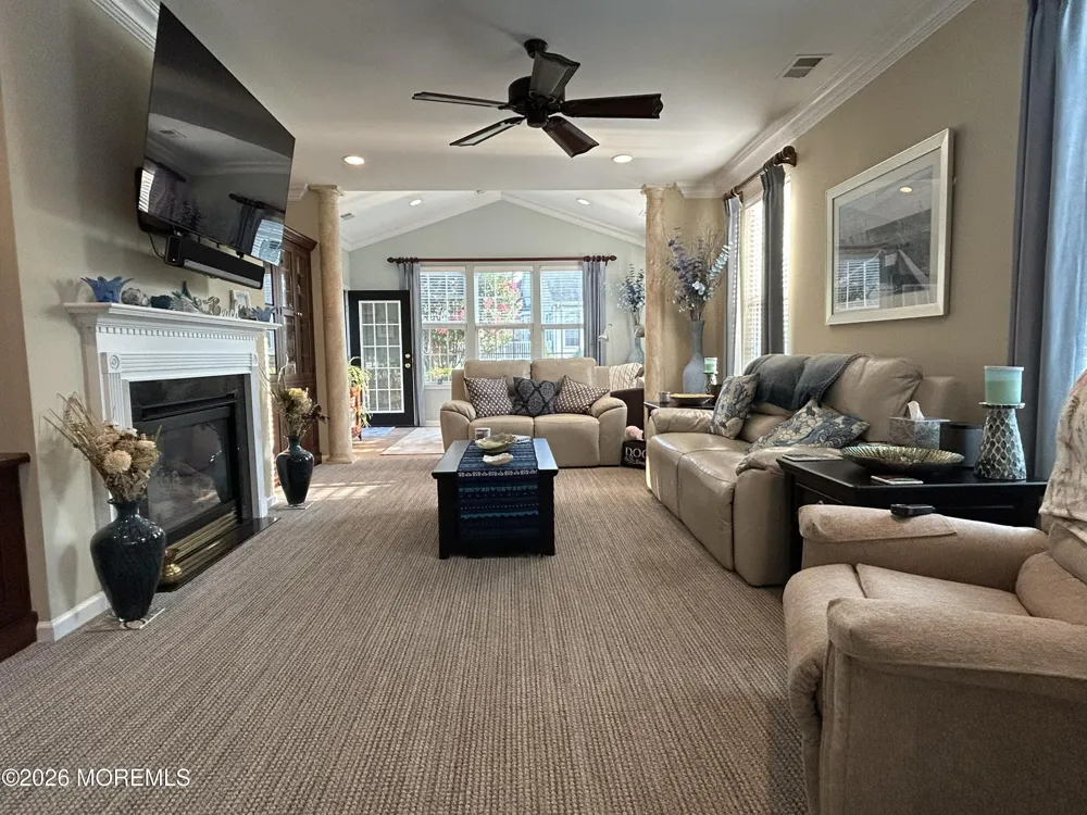 4 Mayflower Court Allentown, NJ 08501