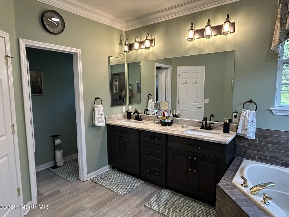 4 Mayflower Court Allentown, NJ 08501