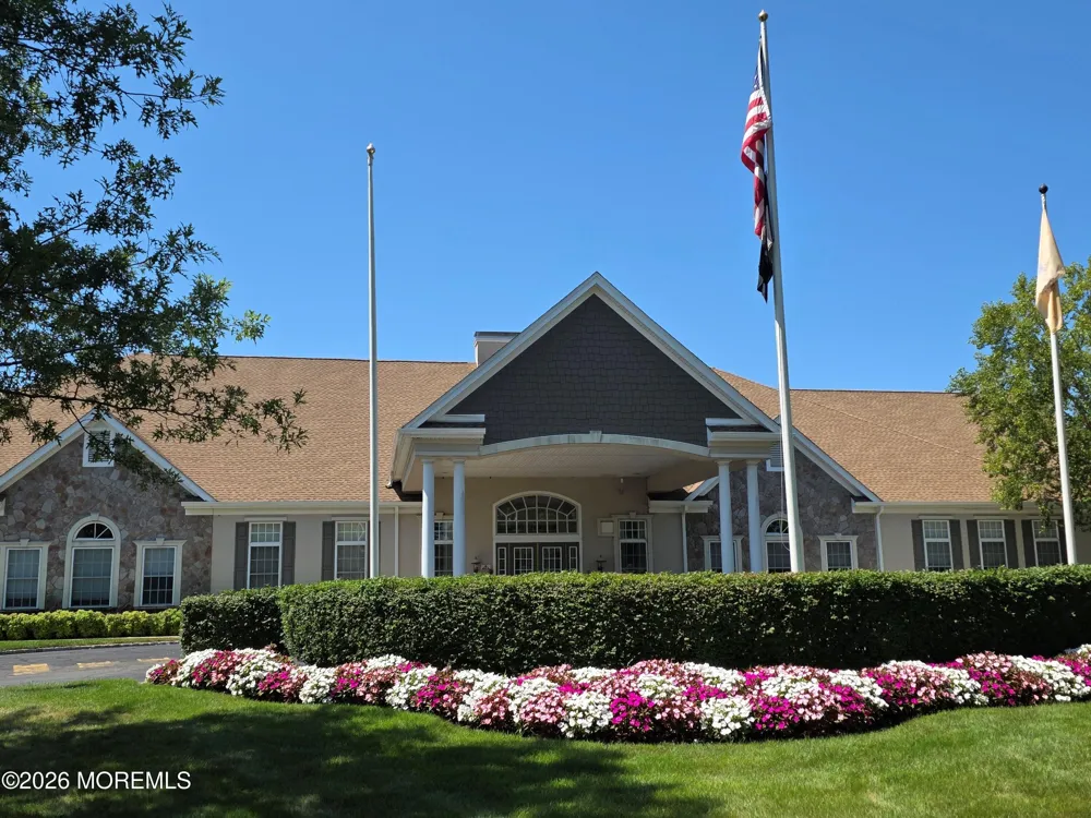4 Mayflower Court Allentown, NJ 08501