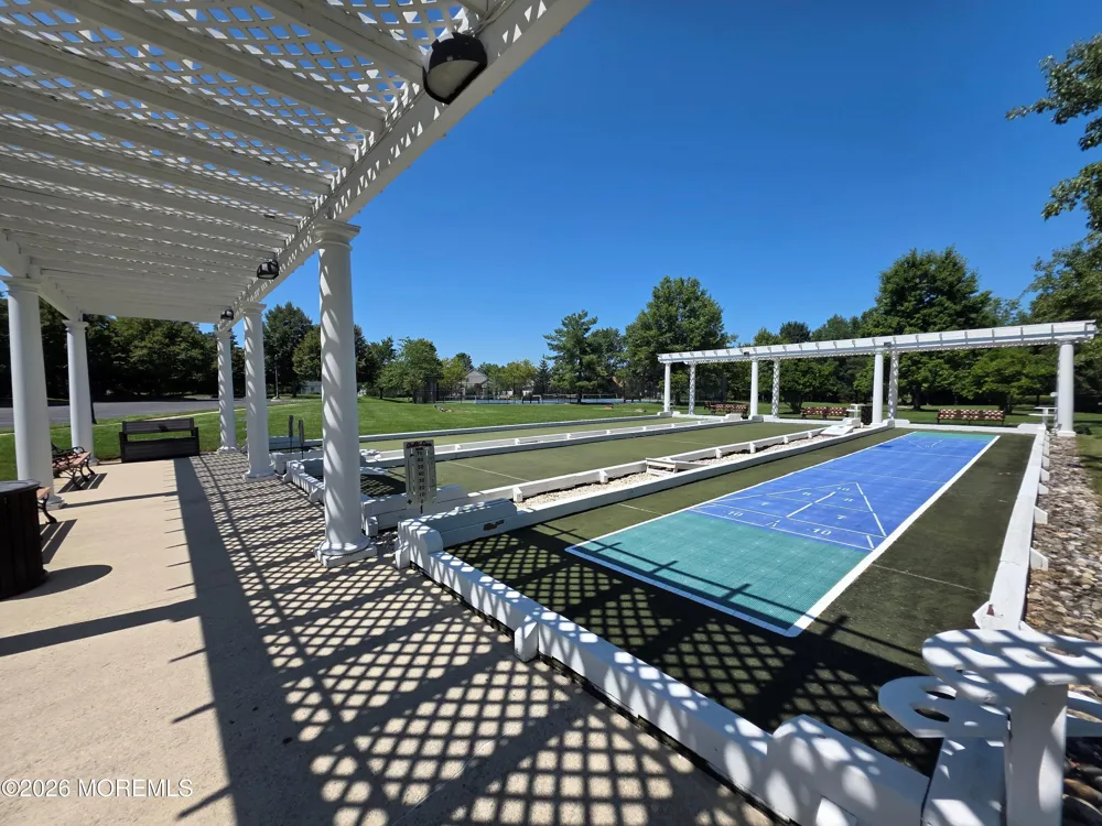 4 Mayflower Court Allentown, NJ 08501