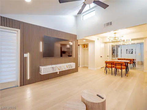 1701 E Katie Avenue #72