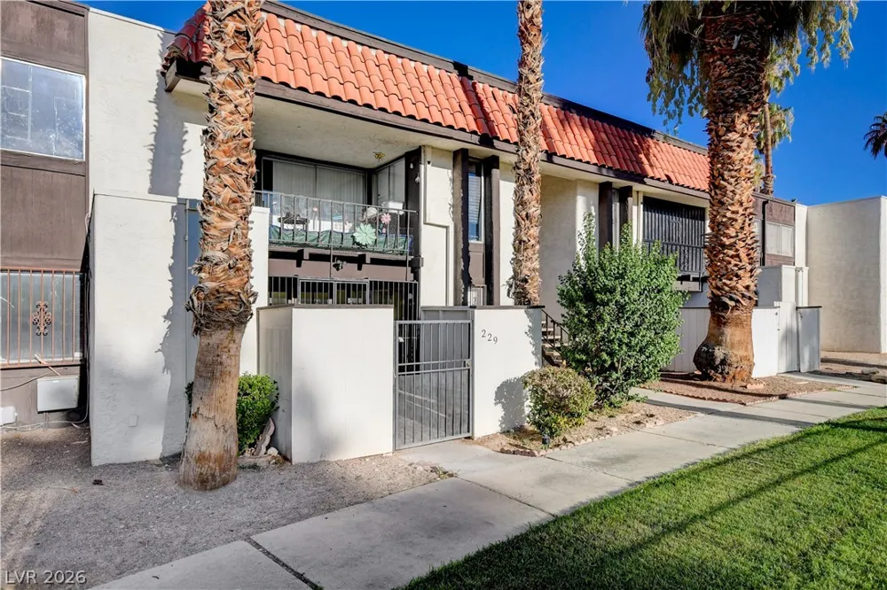 1405 Vegas Valley Drive #229 Las Vegas, NV 89169