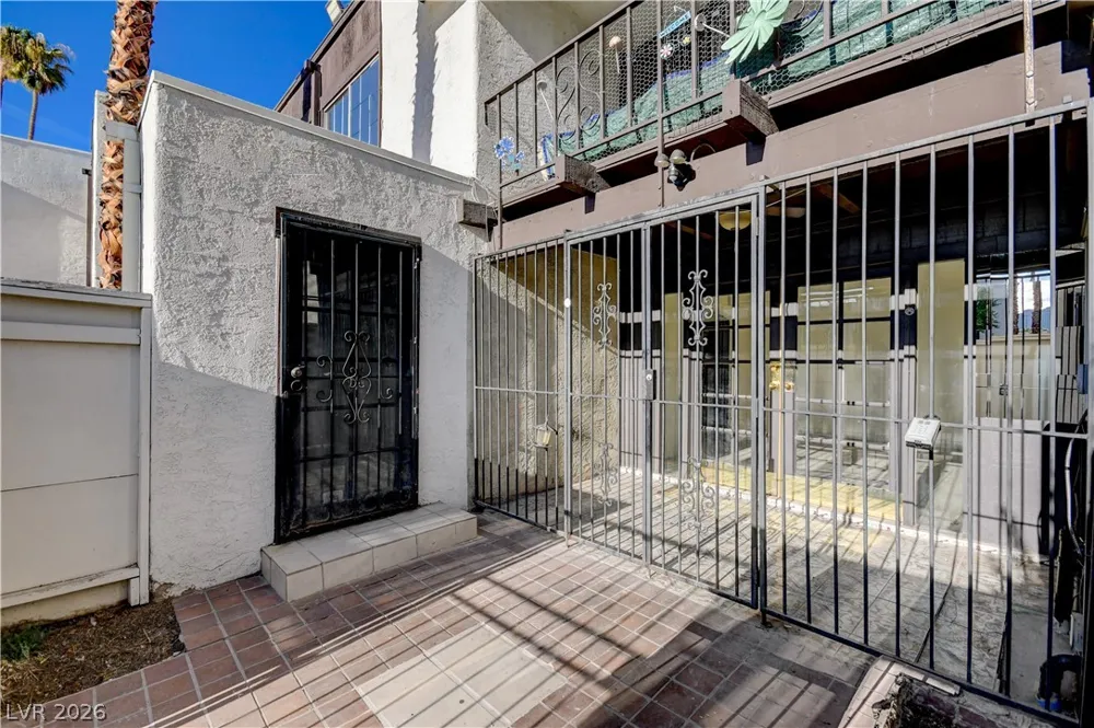 1405 Vegas Valley Drive #229 Las Vegas, NV 89169