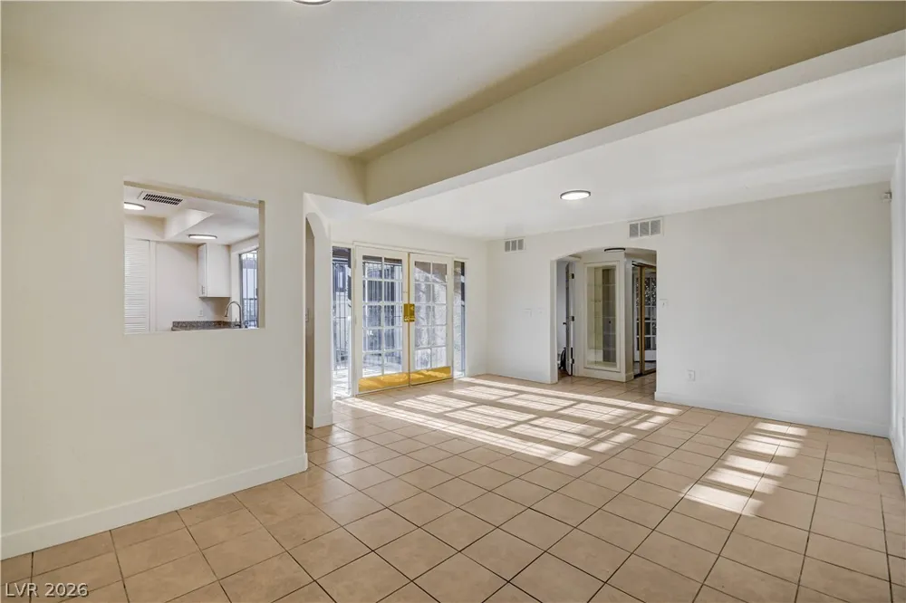 1405 Vegas Valley Drive #229 Las Vegas, NV 89169