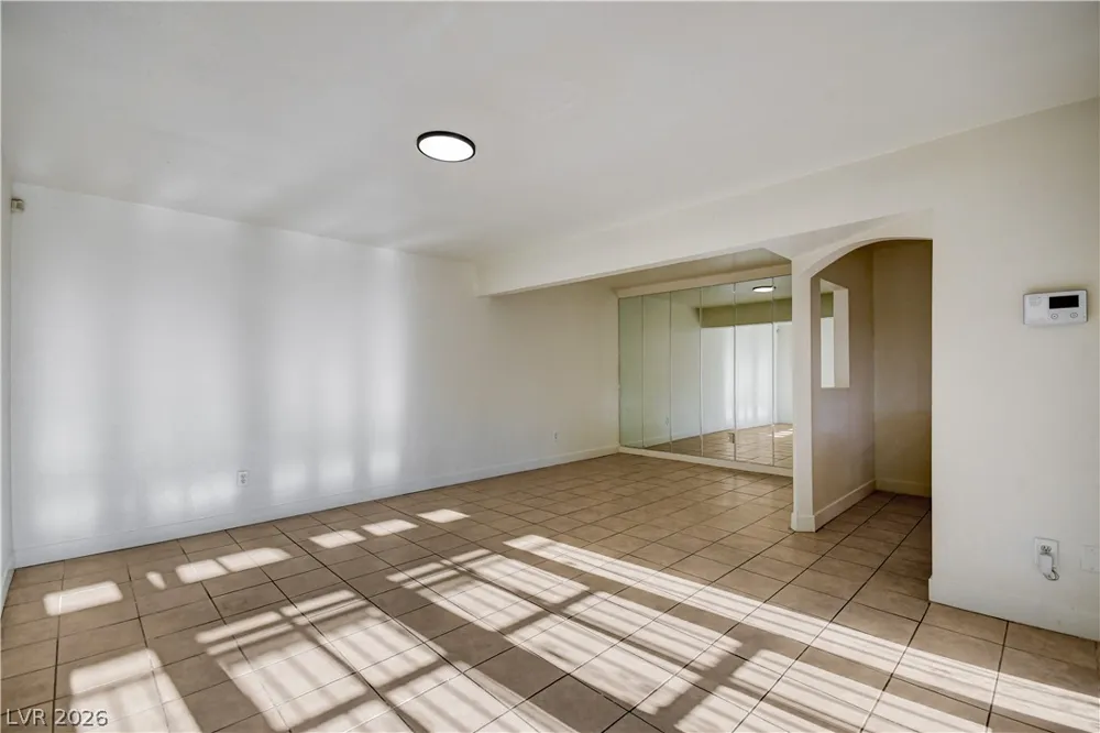 1405 Vegas Valley Drive #229 Las Vegas, NV 89169