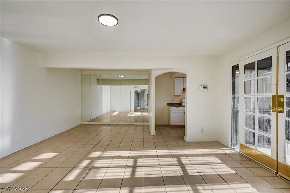 1405 Vegas Valley Drive #229 Las Vegas, NV 89169