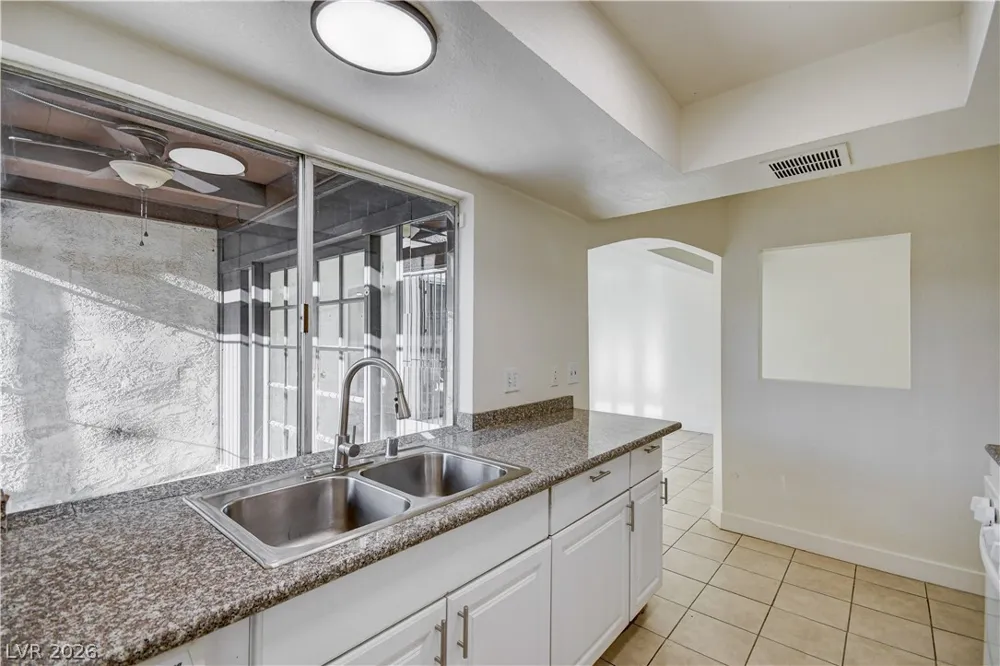 1405 Vegas Valley Drive #229 Las Vegas, NV 89169