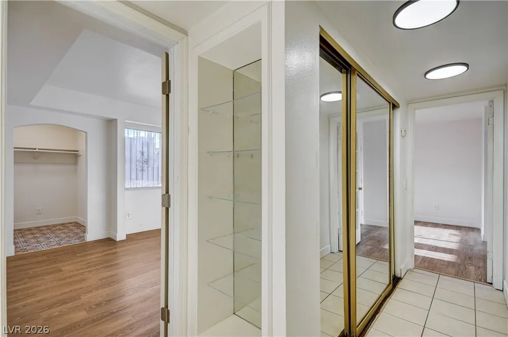 1405 Vegas Valley Drive #229 Las Vegas, NV 89169