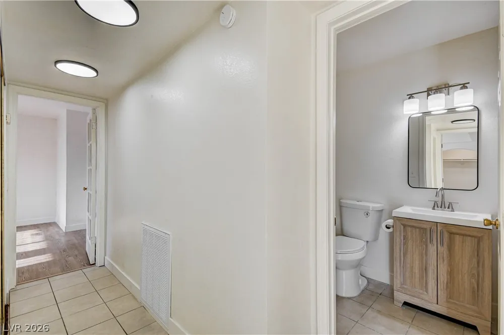 1405 Vegas Valley Drive #229 Las Vegas, NV 89169