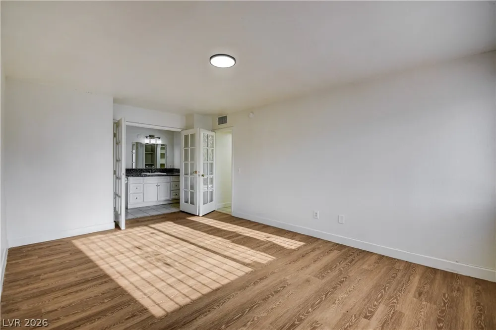 1405 Vegas Valley Drive #229 Las Vegas, NV 89169