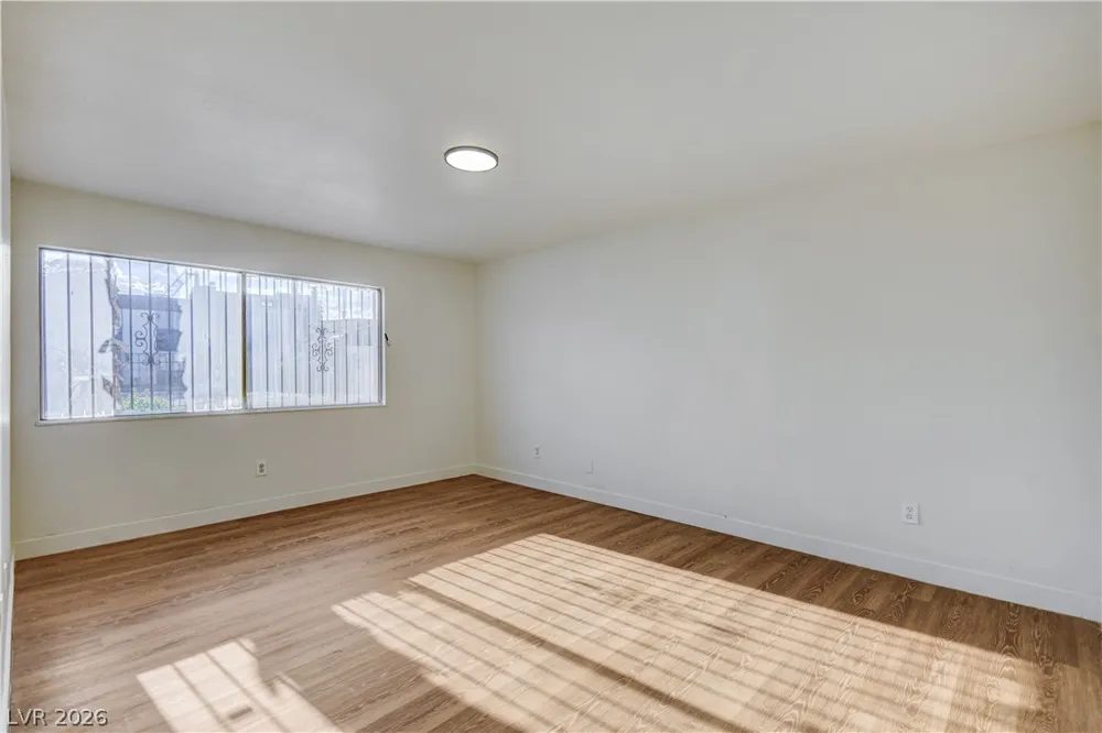 1405 Vegas Valley Drive #229 Las Vegas, NV 89169