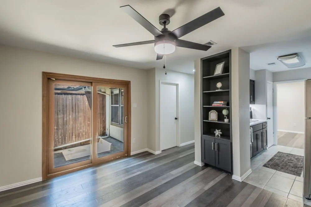 4450 Wind River Lane Garland, TX 75042
