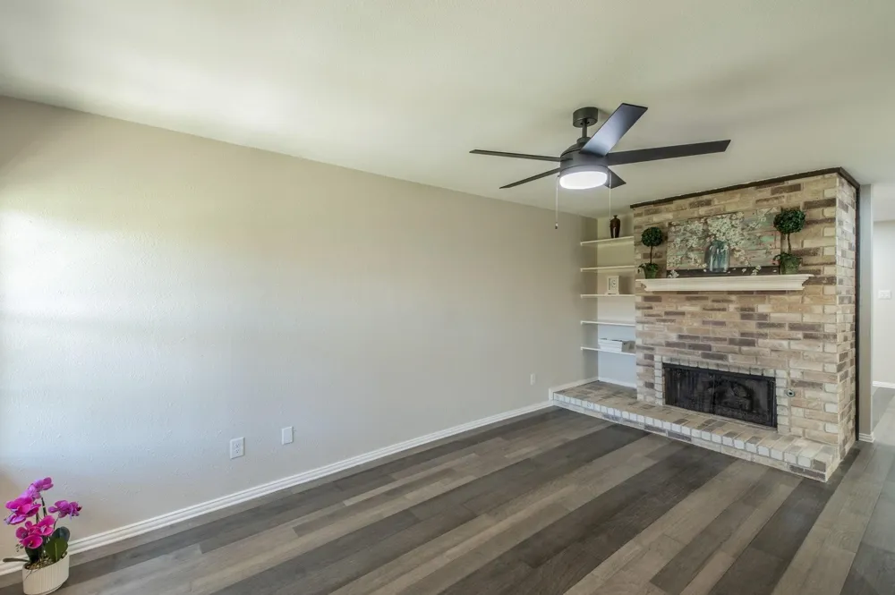 4450 Wind River Lane Garland, TX 75042