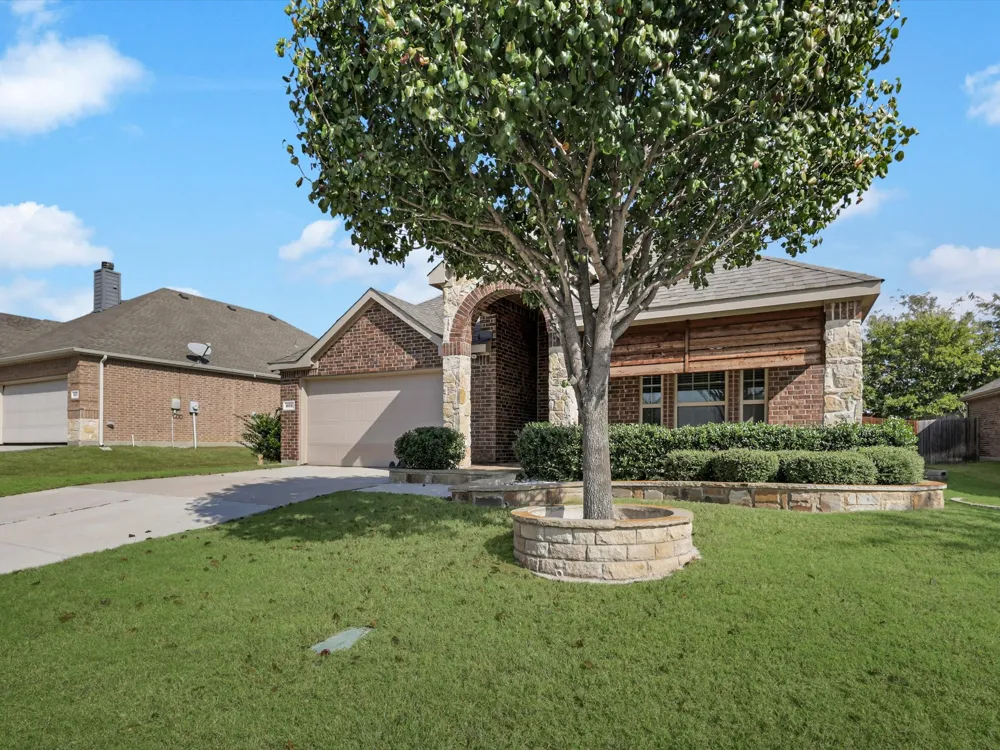 609 Racine Drive Oak Point, TX 75068
