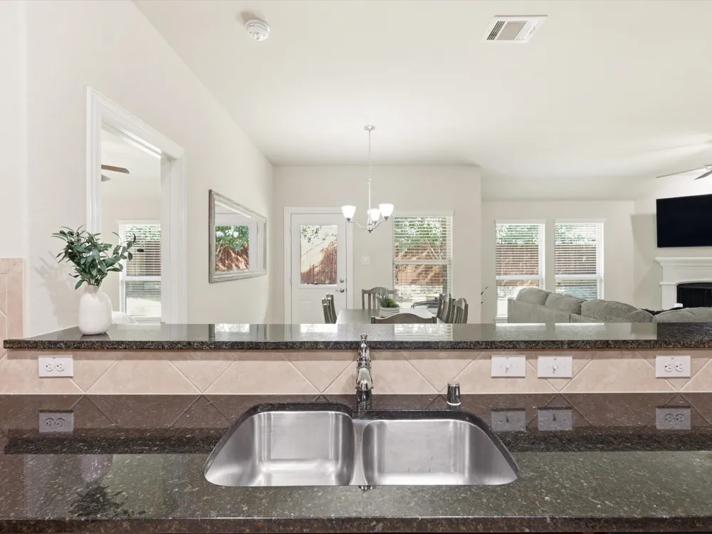 609 Racine Drive Oak Point, TX 75068