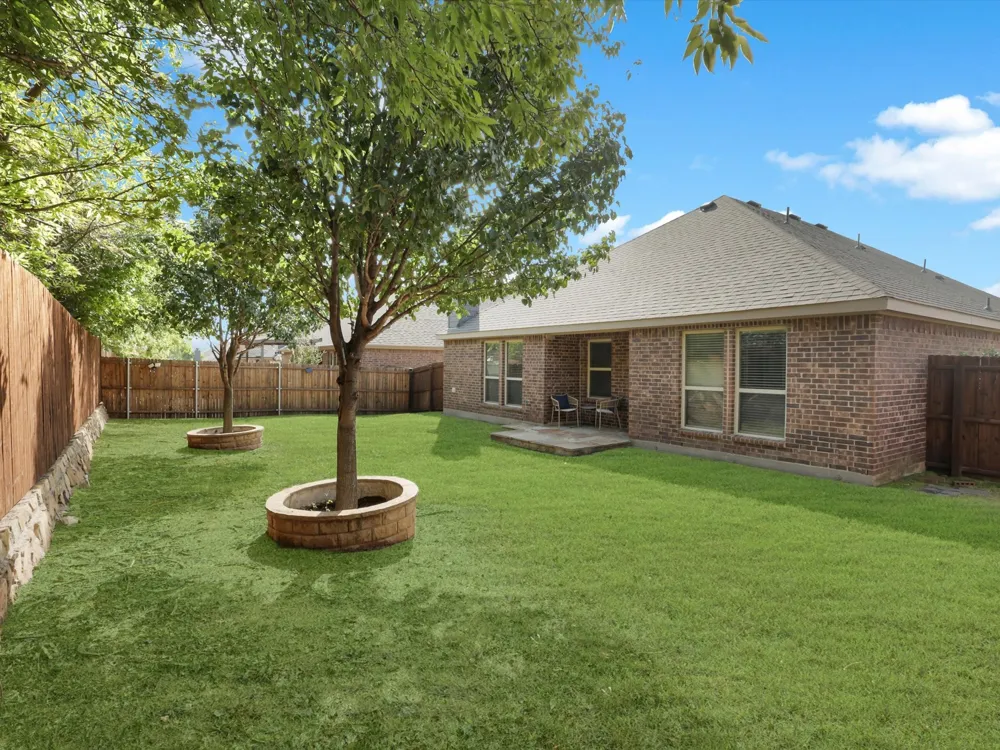 609 Racine Drive Oak Point, TX 75068