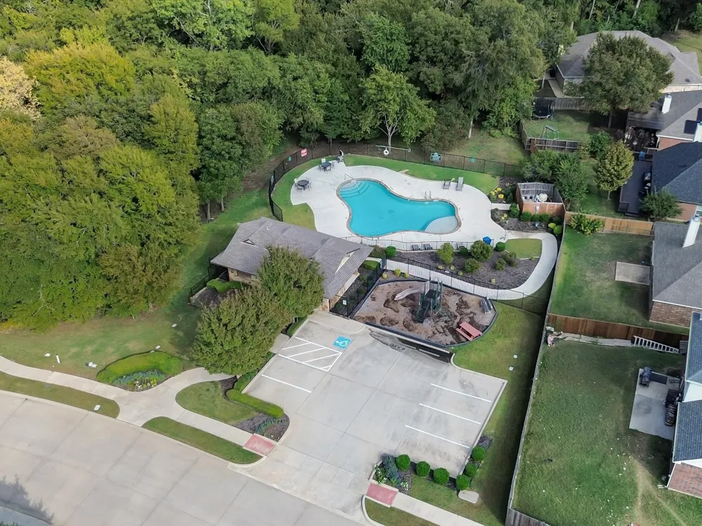 609 Racine Drive Oak Point, TX 75068