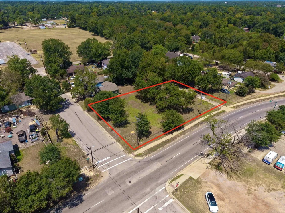 406 E Phillips Street Conroe, TX 77301