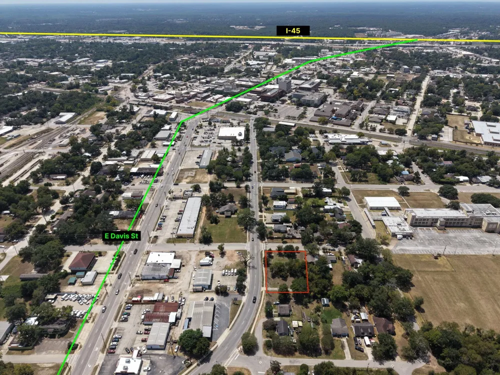 406 E Phillips Street Conroe, TX 77301