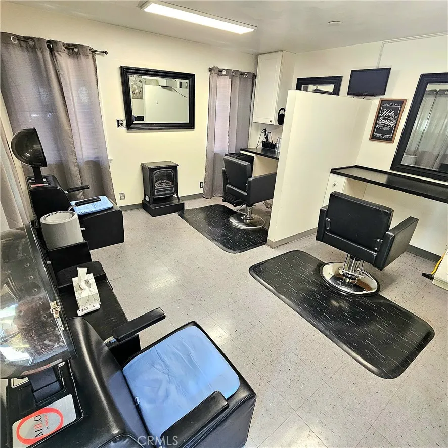 2056 E Villa Pasadena, CA 91107