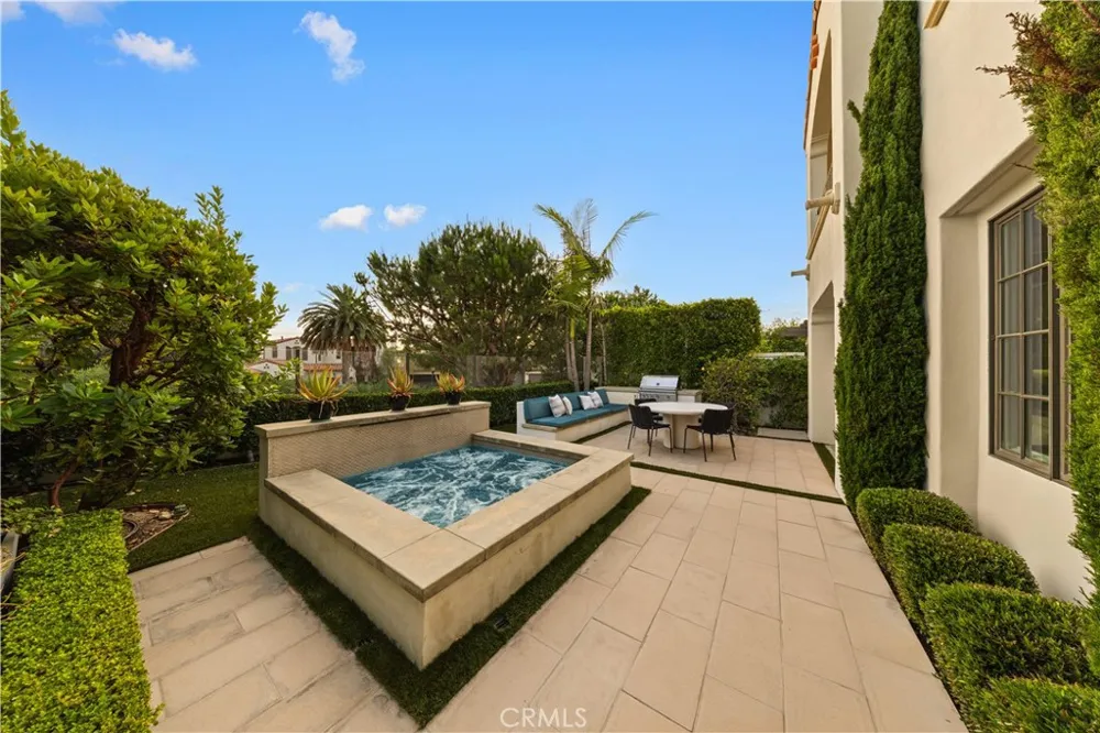60 Sidney Bay Newport Coast, CA 92657