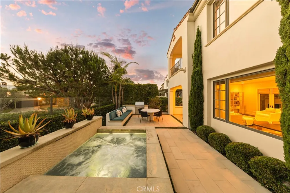 60 Sidney Bay Newport Coast, CA 92657