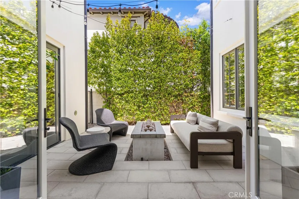 60 Sidney Bay Newport Coast, CA 92657
