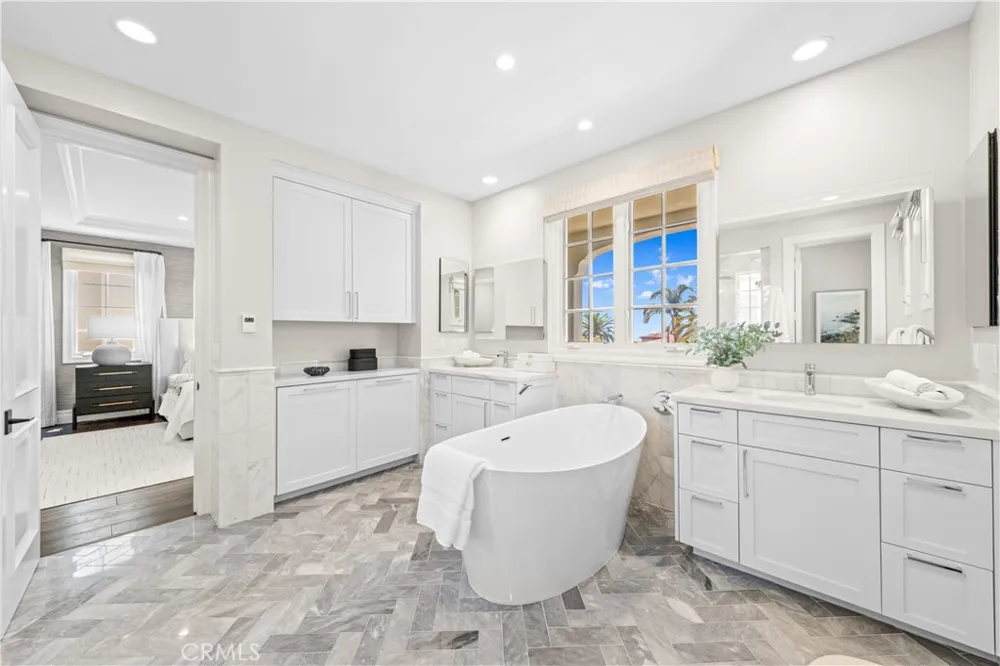 60 Sidney Bay Newport Coast, CA 92657