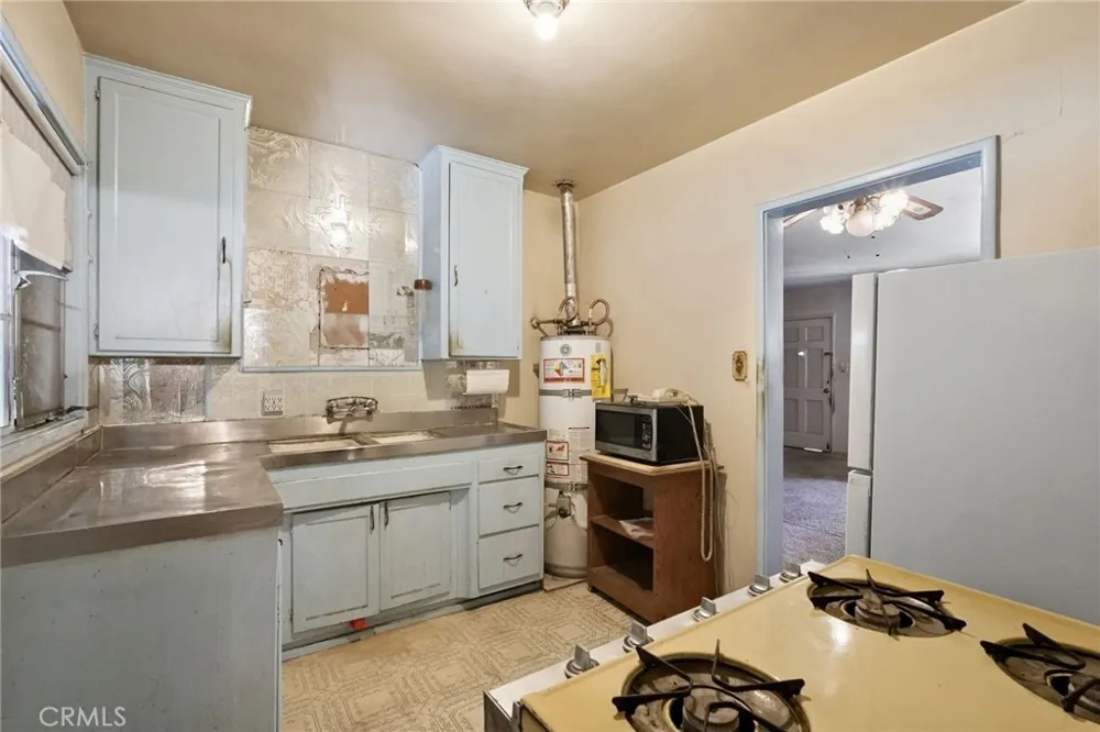 6009 Texhoma Avenue Encino, CA 91316