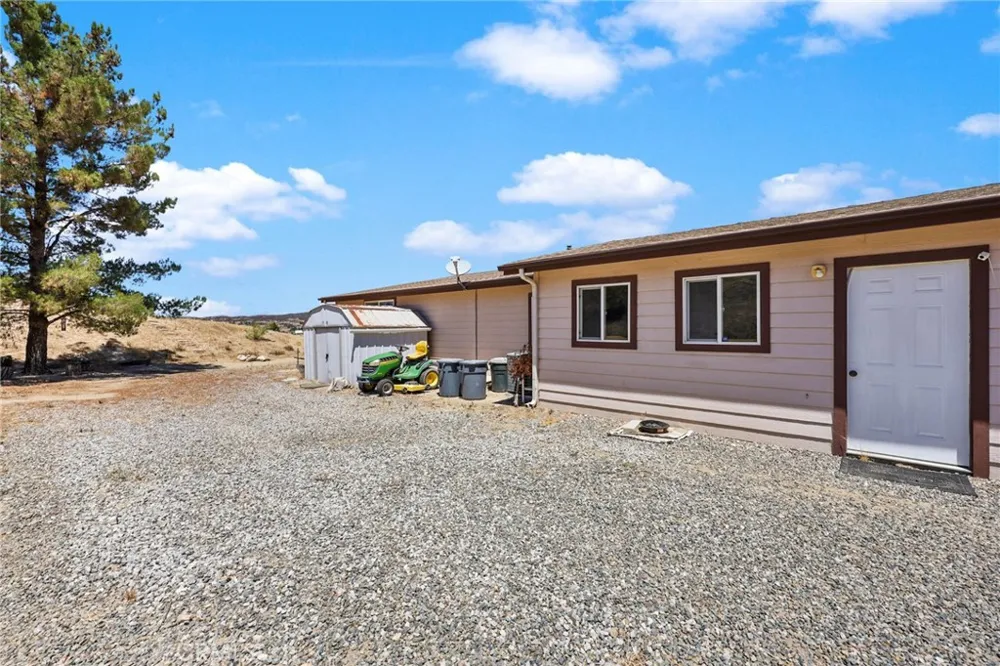 42199 Rambling Lane Aguanga, CA 92536