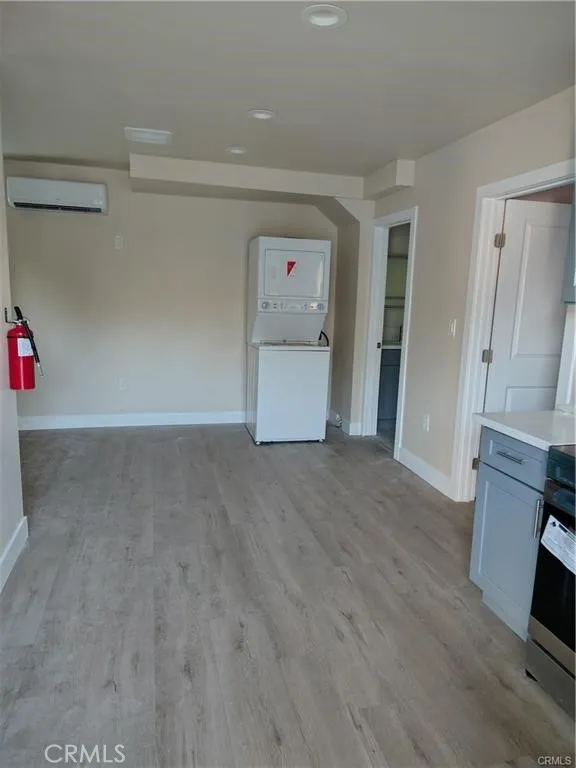 921 Sixth Pomona, CA 91766