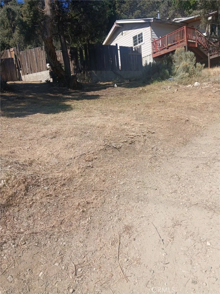 137 East End Dr. Frazier Park, CA 93225