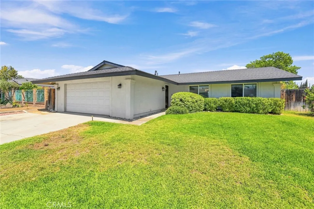 4263 Baggett Riverside, CA 92505