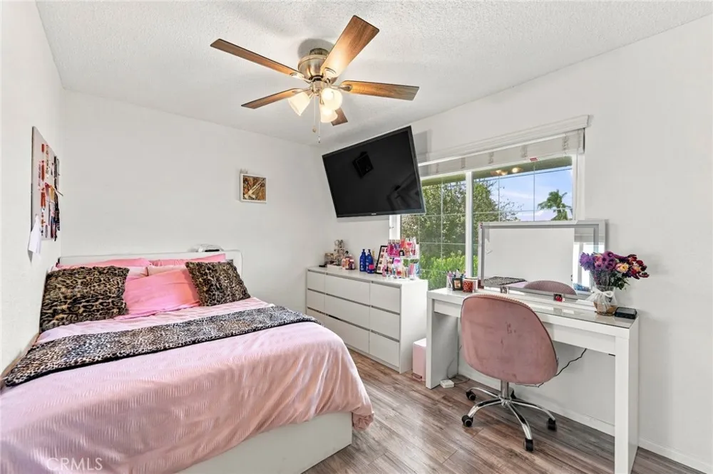 4263 Baggett Riverside, CA 92505