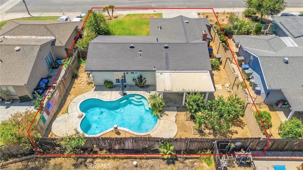 4263 Baggett Riverside, CA 92505