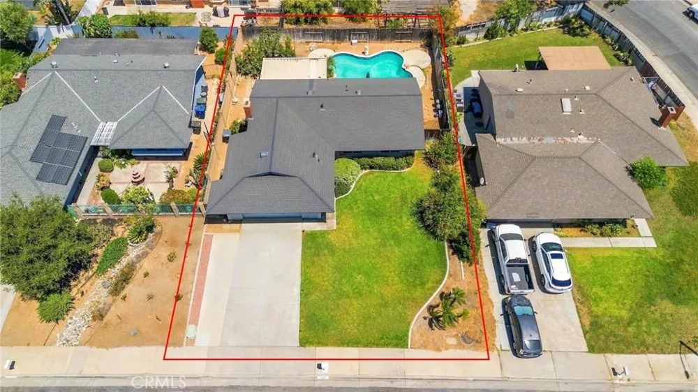 4263 Baggett Riverside, CA 92505