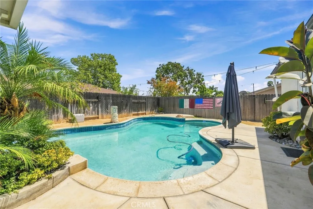 4263 Baggett Riverside, CA 92505