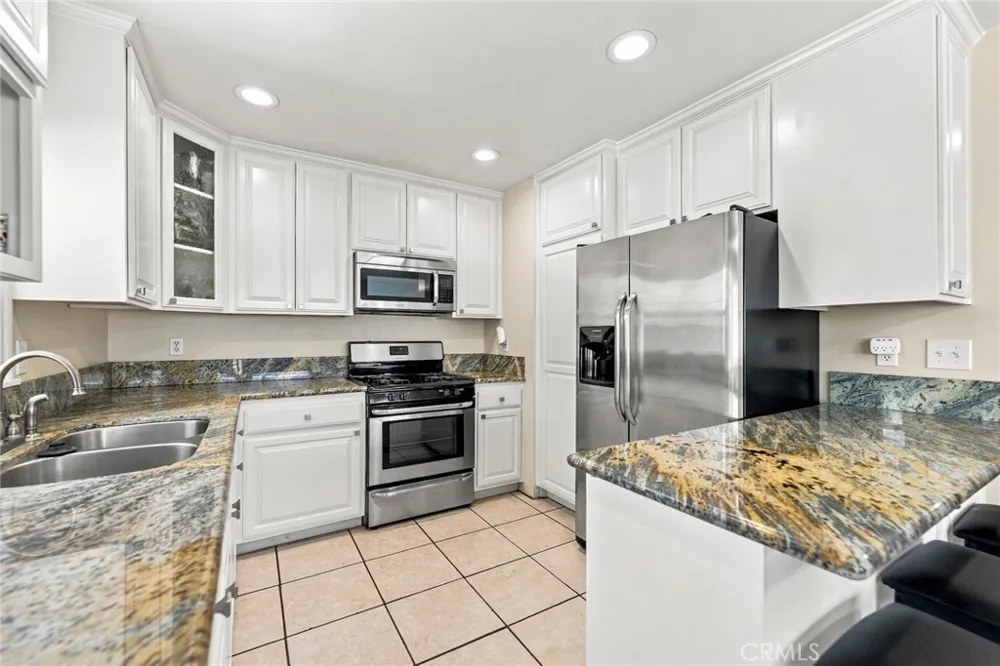 4263 Baggett Riverside, CA 92505
