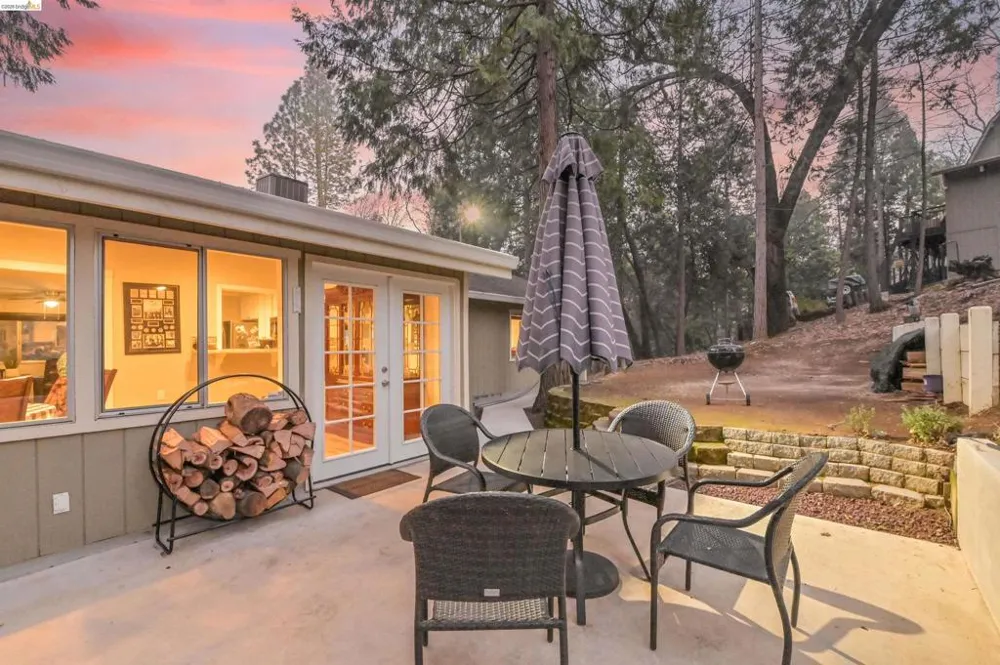 21410 Green Meadow Lane Sonora, CA 95370