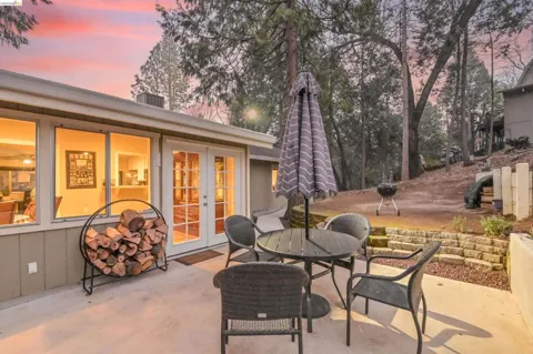 21410 Green Meadow Lane