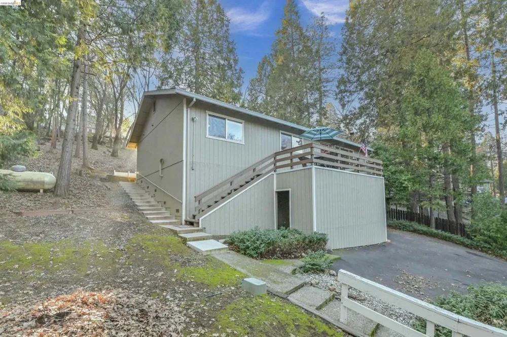 21410 Green Meadow Lane Sonora, CA 95370