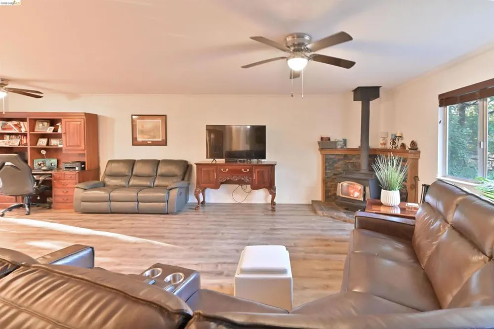 21410 Green Meadow Lane Sonora, CA 95370