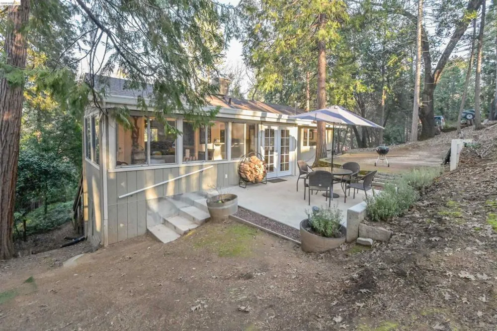 21410 Green Meadow Lane Sonora, CA 95370