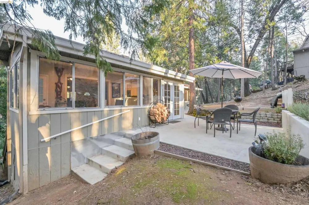 21410 Green Meadow Lane Sonora, CA 95370