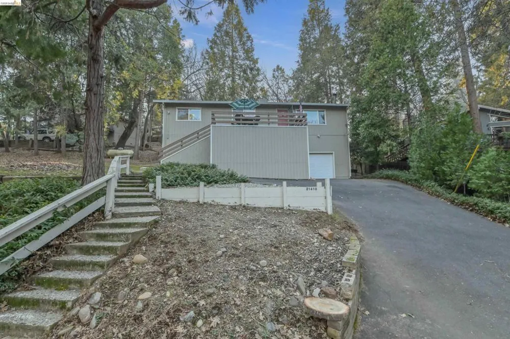 21410 Green Meadow Lane Sonora, CA 95370