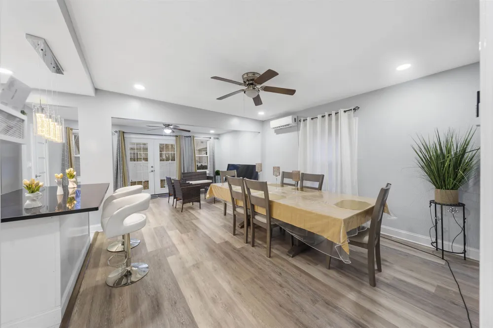 61-63 KEER AVE Newark, NJ 07112